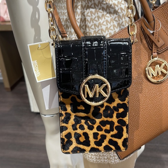 Michael Kors Carmen Small NS Phone XBODY HairCalf
Black Multi - Picture 3 of 16